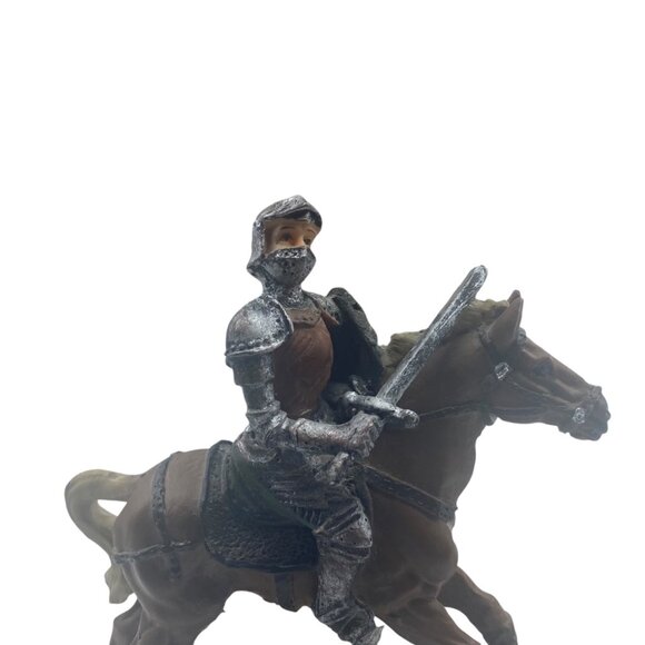 Vtg Medieval Knight On Horseback Figurine Military Soldier 4.5"Tall Resin Armor - Picture 7 of 9